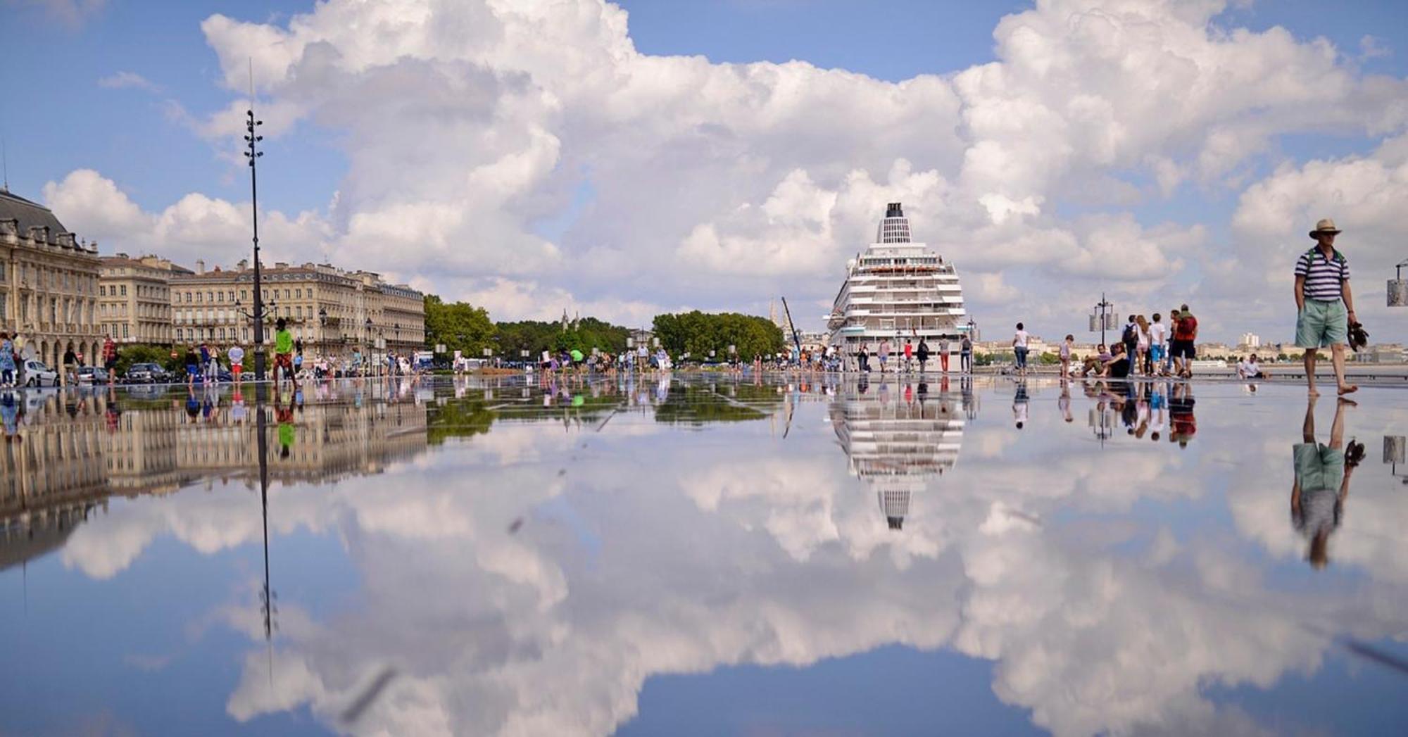 Ibis Bordeaux Centre Bastide Hotell Exteriör bild