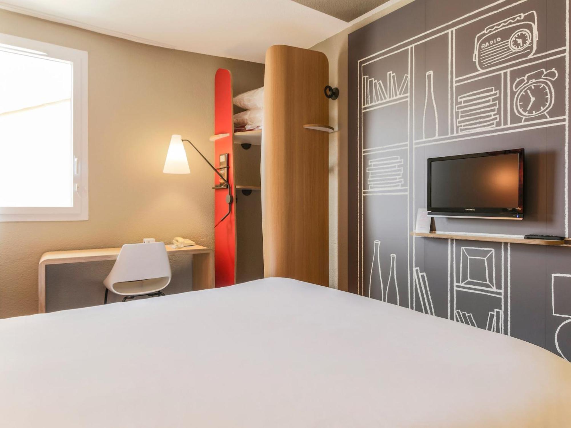 Ibis Bordeaux Centre Bastide Hotell Rum bild